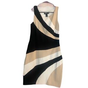 White House black market Stylish Black and White Sleeveless Dress size 8